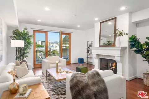 12026 Rhode Island Ave #2, Los Angeles, CA 90025