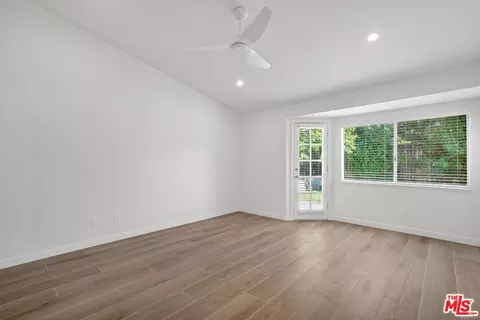 Living - 1360 Cresta Rd, Corona, CA 92879 photo 2 of 2