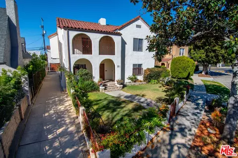 1015 S Mansfield Ave, Los Angeles, CA 90019