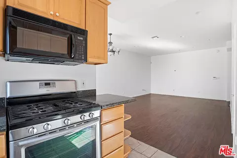 Living - 7223 Baird Ave #104, Reseda, CA 91335 photo 5 of 5