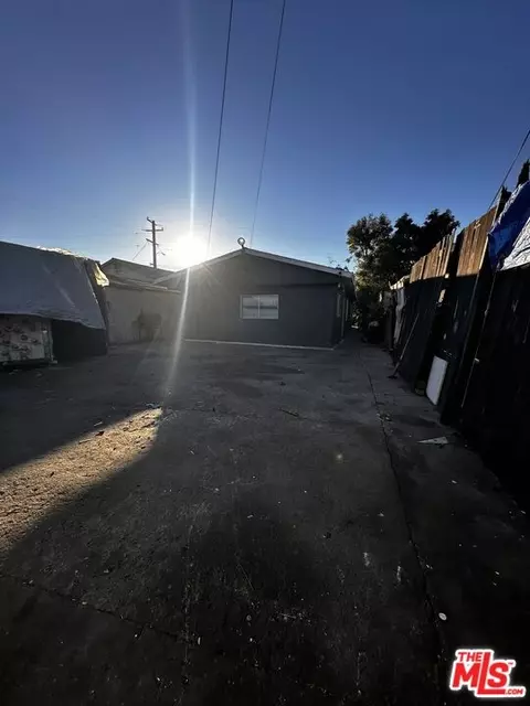 13004 S Mona Blvd, Compton, CA 90222 photo 9