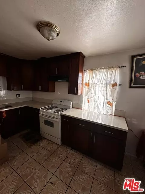 13004 S Mona Blvd, Compton, CA 90222 photo 2