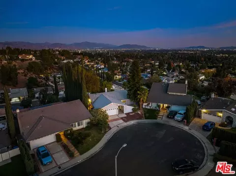 View/Area - 11434 Edenberg Ave, Porter Ranch, CA 91326 photo 8 of 10
