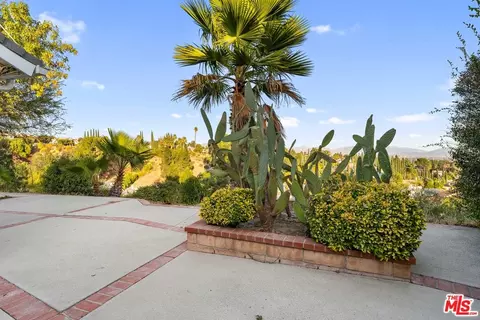 Exterior - 11434 Edenberg Ave, Porter Ranch, CA 91326 photo 5 of 17