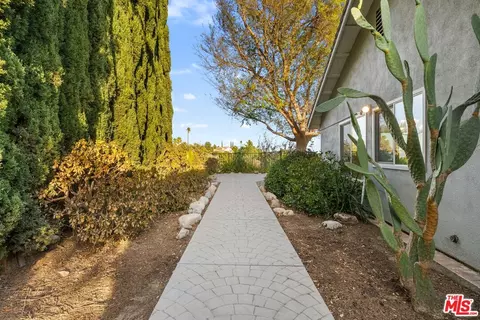 Exterior - 11434 Edenberg Ave, Porter Ranch, CA 91326 photo 10 of 17