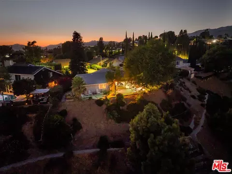 View/Area - 11434 Edenberg Ave, Porter Ranch, CA 91326 photo 9 of 10
