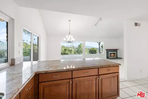 Kitchen - 11434 Edenberg Ave, Porter Ranch, CA 91326 photo 5 of 5