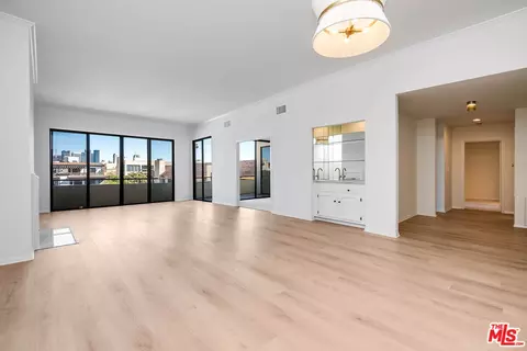 1870 Veteran Ave #305, Los Angeles, CA 90025