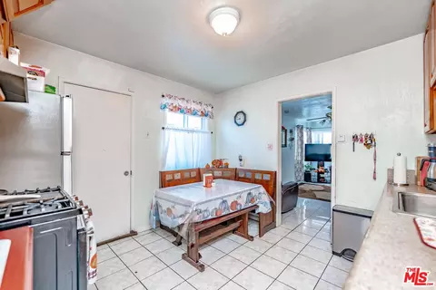 Other - 910 W W Elm St, Compton, CA 90221 photo 4 of 6