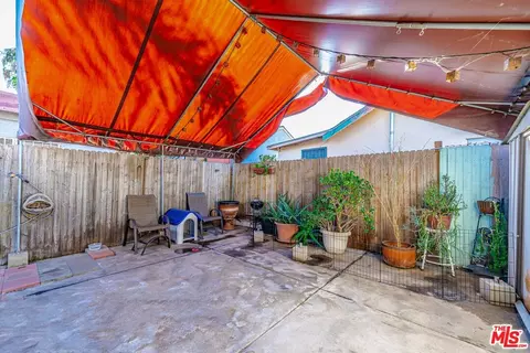 Exterior - 910 W W Elm St, Compton, CA 90221 photo 1 of 4