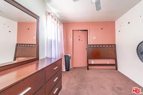 Bedroom - 910 W W Elm St, Compton, CA 90221 photo 4 of 5