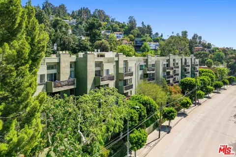 2018 Griffith Park Blvd #116, Los Angeles, CA 90039