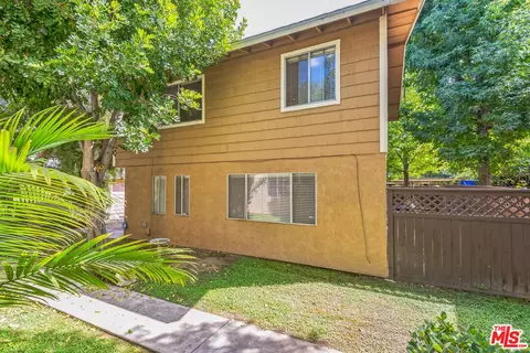 250 E Howard St, Pasadena, CA 91104 photo 17