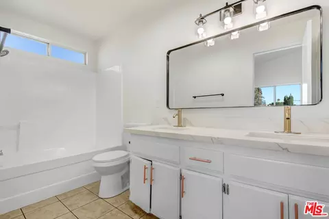 1993 Hunter Rd, Colton, CA 92324 photo 11
