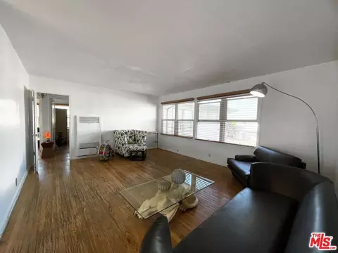 3316 W 77th St, Los Angeles, CA 90043