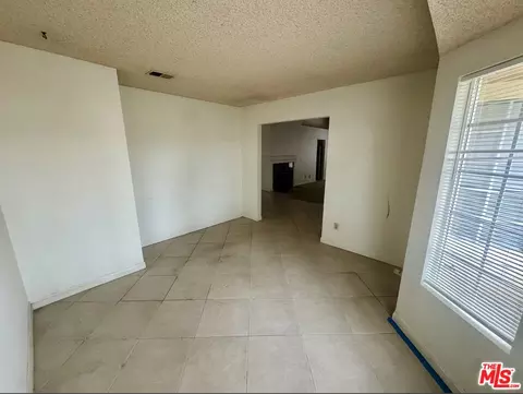 2425 W Buena Vista Dr, Rialto, CA 92377 photo 7