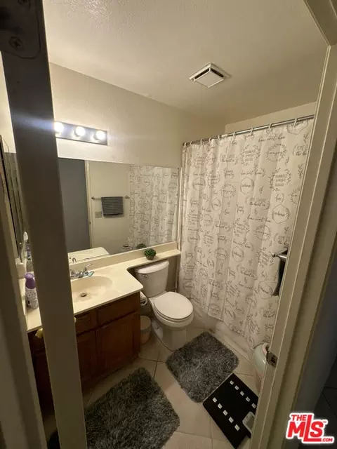 2425 W Buena Vista Dr, Rialto, CA 92377 photo 13