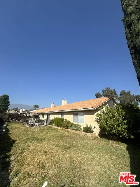 2425 W Buena Vista Dr, Rialto, CA 92377 photo 18