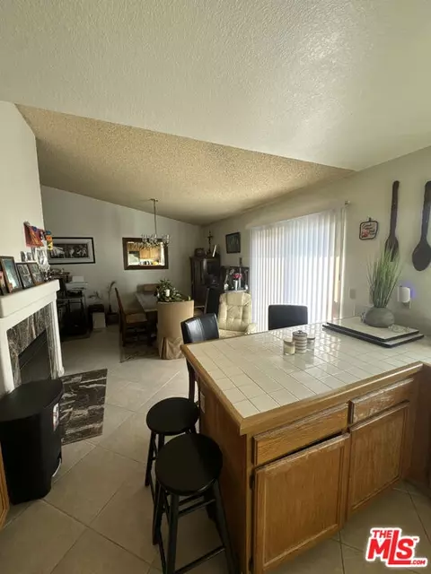 2425 W Buena Vista Dr, Rialto, CA 92377 photo 6