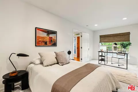 Bedroom - 2425 Frey Ave, Venice, CA 90291 photo 5 of 7