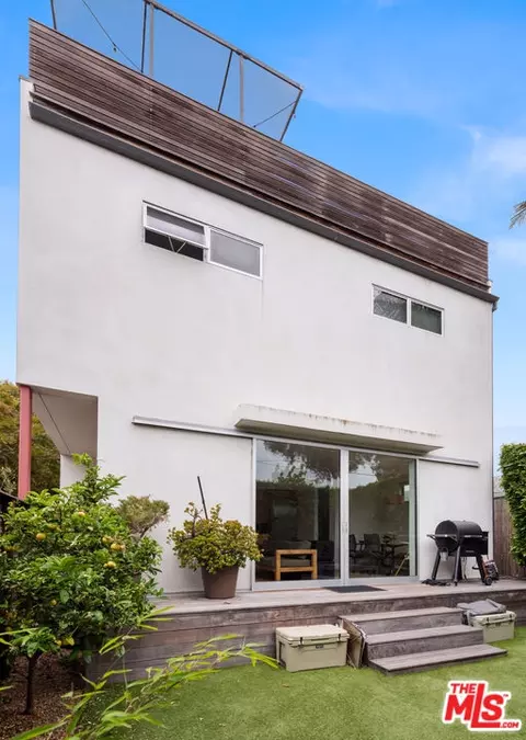 Other - 705 Sunset Ave, Venice, CA 90291 photo 9 of 11