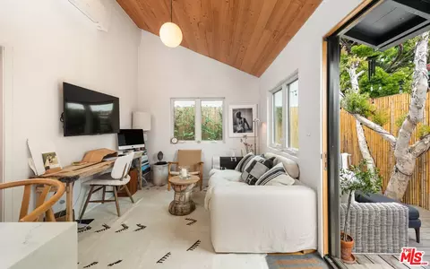 Other - 705 Sunset Ave, Venice, CA 90291 photo 10 of 11