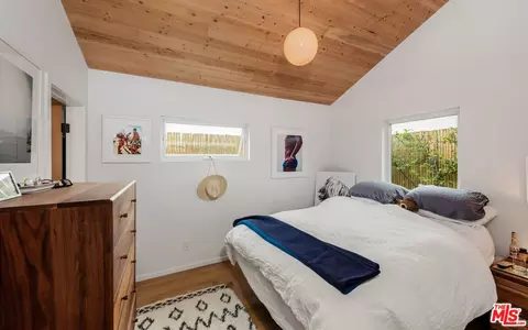 Bedroom - 705 Sunset Ave, Venice, CA 90291 photo 3 of 3