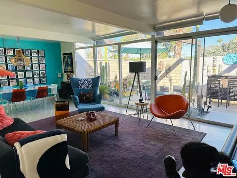 706 E Vista Chino, Palm Springs, CA 92262