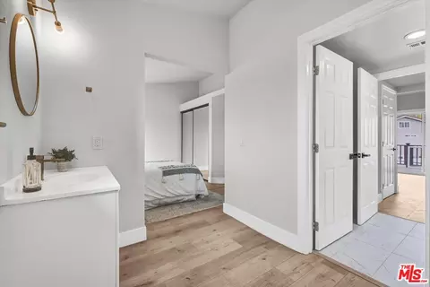 Entry Way - 706 Anzac Cir, Compton, CA 90220 photo 5 of 5