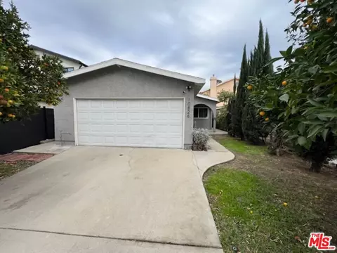 10826 Mather Ave, Sunland, CA 91040