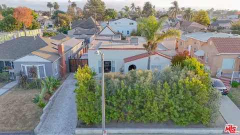 2206 W 74th St, Los Angeles, CA 90043