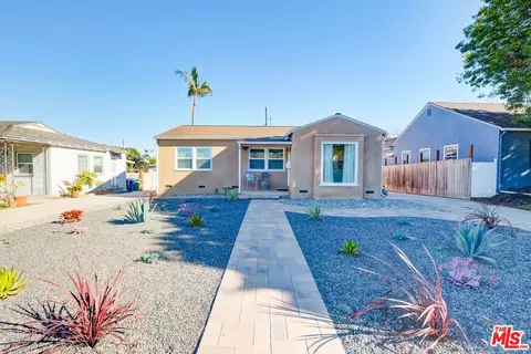 7864 Vicksburg Ave, Los Angeles, CA 90045