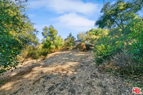 612 Reithe Ave, Calabasas, CA 91302 photo 6