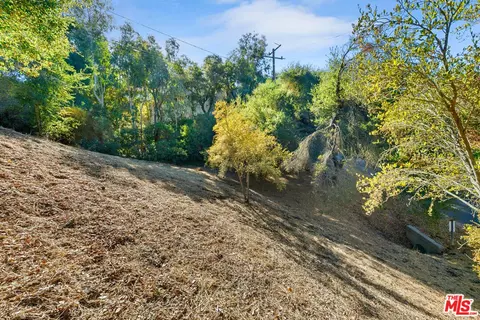 614 Reithe Ave, Calabasas, CA 91302 photo 6