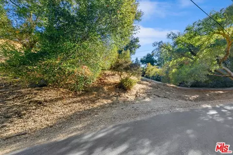 614 Reithe Ave, Calabasas, CA 91302 photo 5