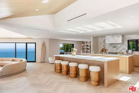 Kitchen - 29130 Cliffside Dr, Malibu, CA 90265 photo 1 of 5