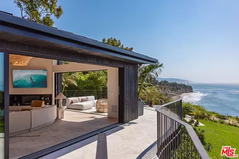 29130 Cliffside Dr, Malibu, CA 90265