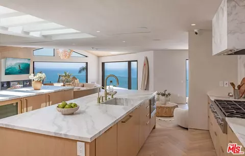 Kitchen - 29130 Cliffside Dr, Malibu, CA 90265 photo 3 of 5