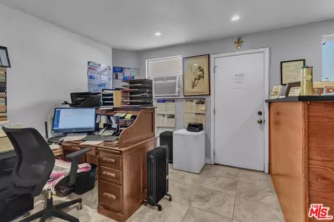 38755 6th St, Palmdale, CA 93550 photo 8