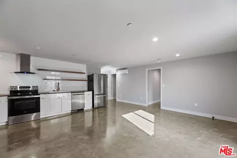 919 N Benton Way, Los Angeles, CA 90026