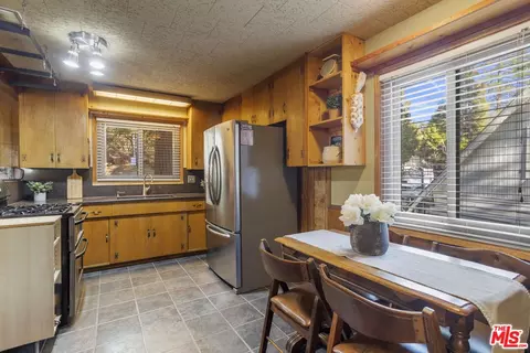 23671 N Manzanita Dr, Crestline, CA 92325 photo 7