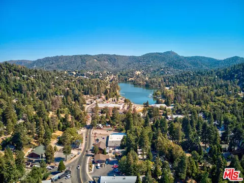 23671 N Manzanita Dr, Crestline, CA 92325 photo 2