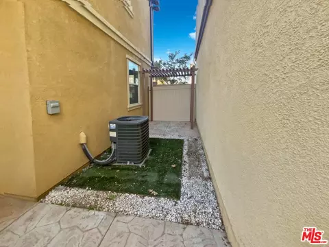 2895 Cedar Ln, Pomona, CA 91767 photo 31
