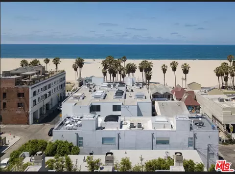 25 Brooks Ave #3, Venice, CA 90291 photo 2