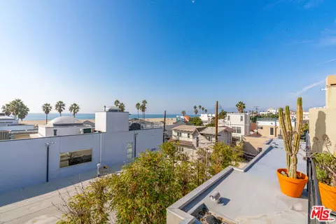 25 Brooks Ave #3, Venice, CA 90291 photo 26