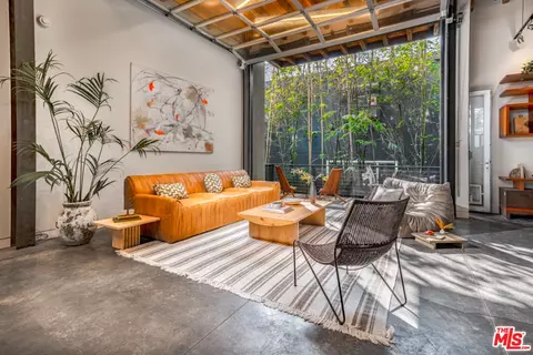 25 Brooks Ave #3, Venice, CA 90291