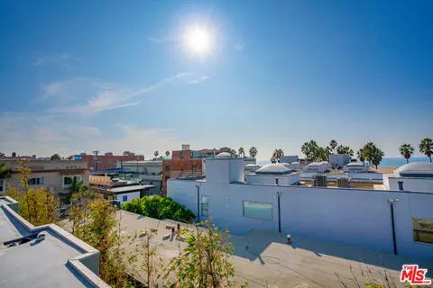 25 Brooks Ave #3, Venice, CA 90291 photo 28