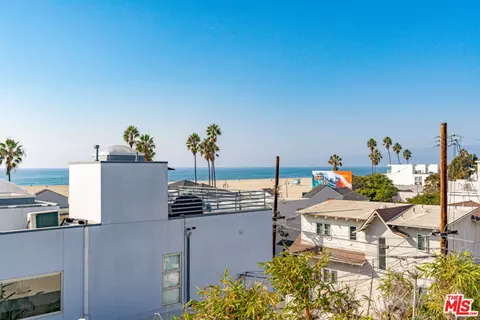 25 Brooks Ave #3, Venice, CA 90291 photo 27