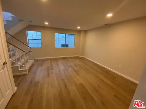 13731 Doty Ave, Hawthorne, CA 90250 photo 2