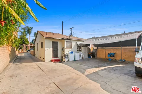14033 Arthur Ave, Paramount, CA 90723 photo 12